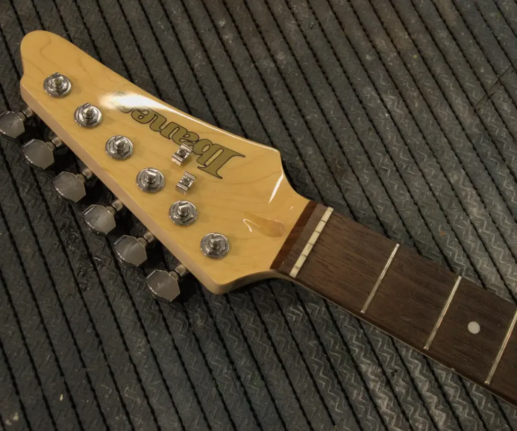 troca de trastes guitarra