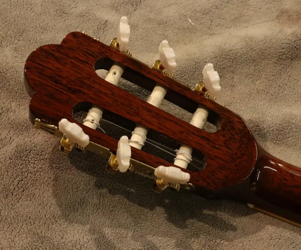 restauração headstock violão