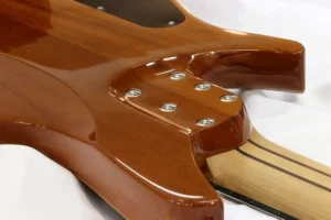baixo de luthier rgil